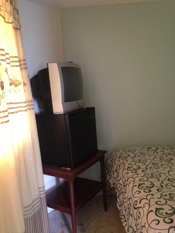 Hostal Makea Pachuca Екстер'єр фото