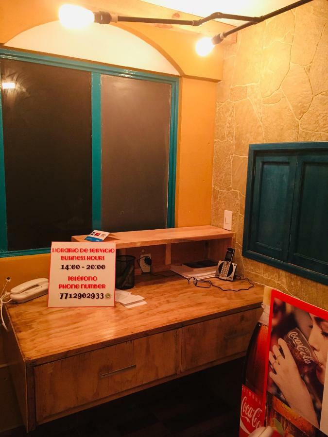 Hostal Makea Pachuca Екстер'єр фото